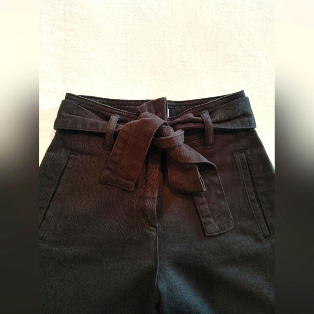 Wilfred tie-front
